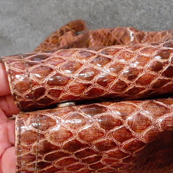 💼 Briefcase - Picture 4 of 5